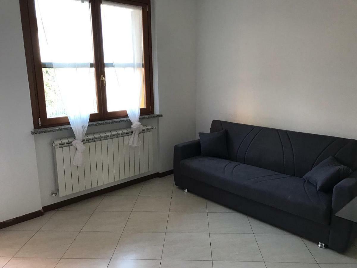Trilocale In Villetta Piano Terra Indipendente Osio Sotto Luaran gambar